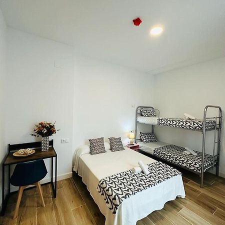 Hostel Costa-Luz Bejar 28-30 هويلفا المظهر الخارجي الصورة