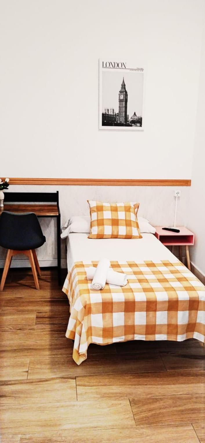 Hostel Costa-Luz Bejar 28-30 هويلفا المظهر الخارجي الصورة